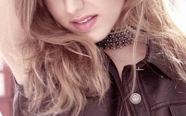 Марина Салас жалаңаш